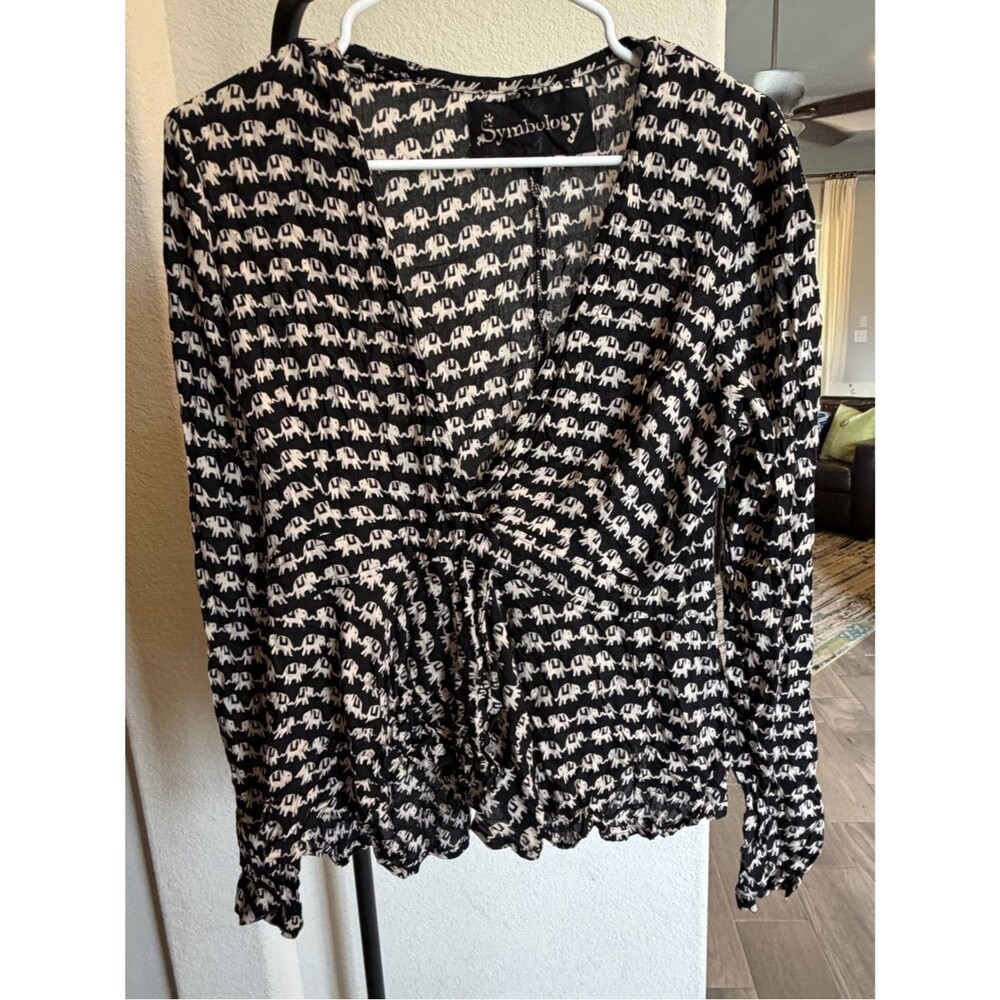 Symbology Black & White Elephant-Print Ruffle Blouse S